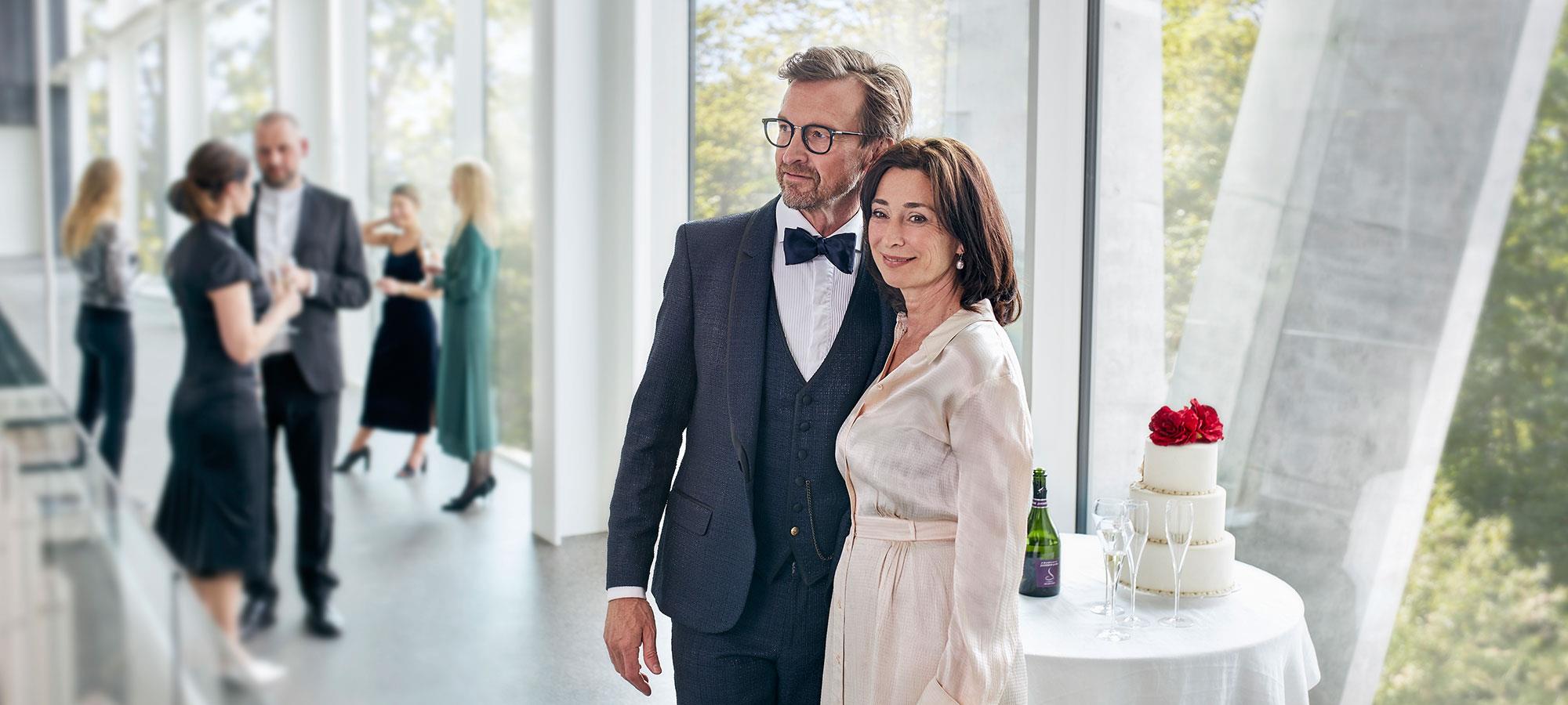 Paar bei Hochzeit